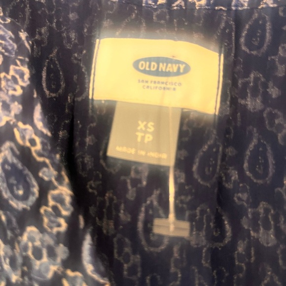 Old Navy Navy Blue Patterned Blouse - Picture 2 of 3